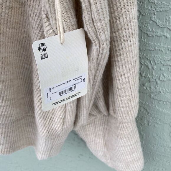 a.n.a. Sz 2X Oatmeal Heather Long-sleeve Top NWT - Picture 3 of 11